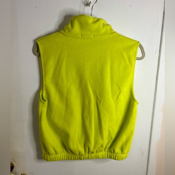 Beyond Yoga Vest - Picture 13 of 14